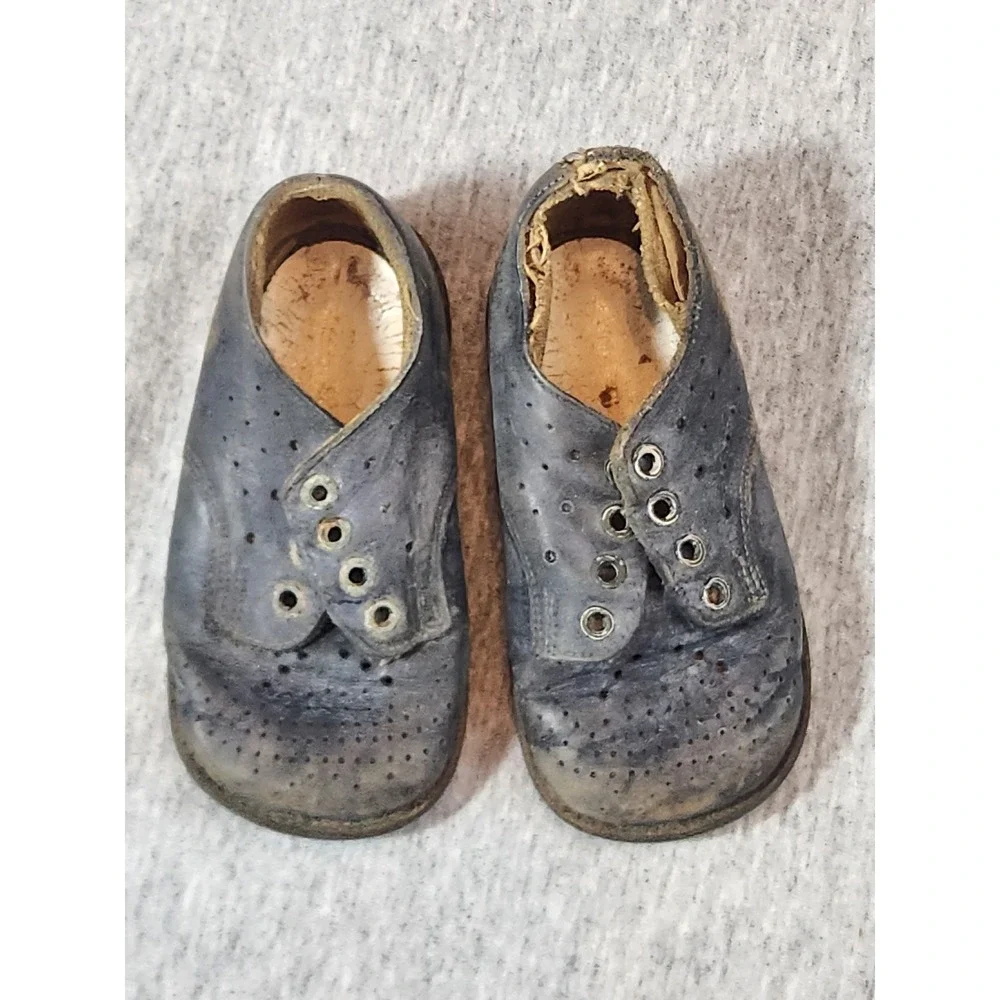 Unbranded Antique Baby Shoes Unisex Kids 4.5in black Leather Perforated Sole
